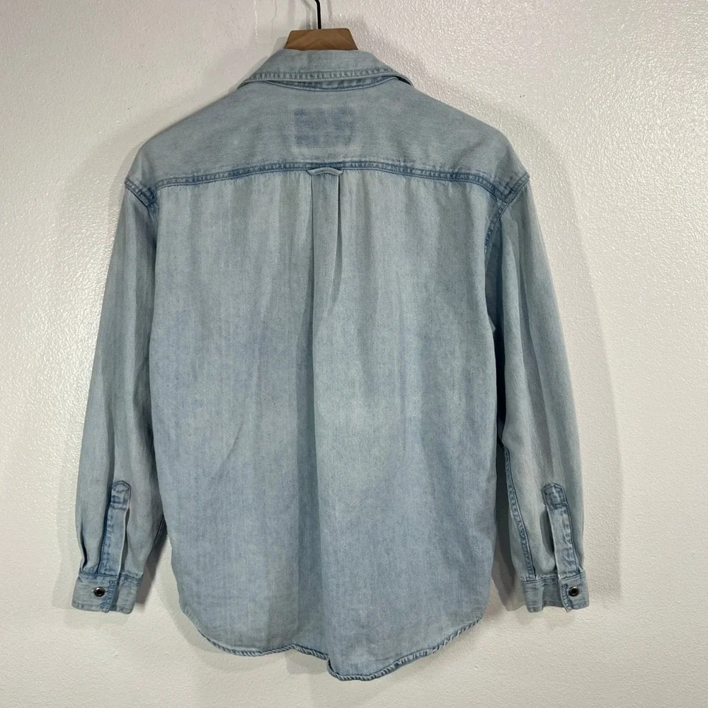 Vintage 90s Levi's Red Tab Denim Shirt Medium‎ Light Wash Cotton Unisex Retro